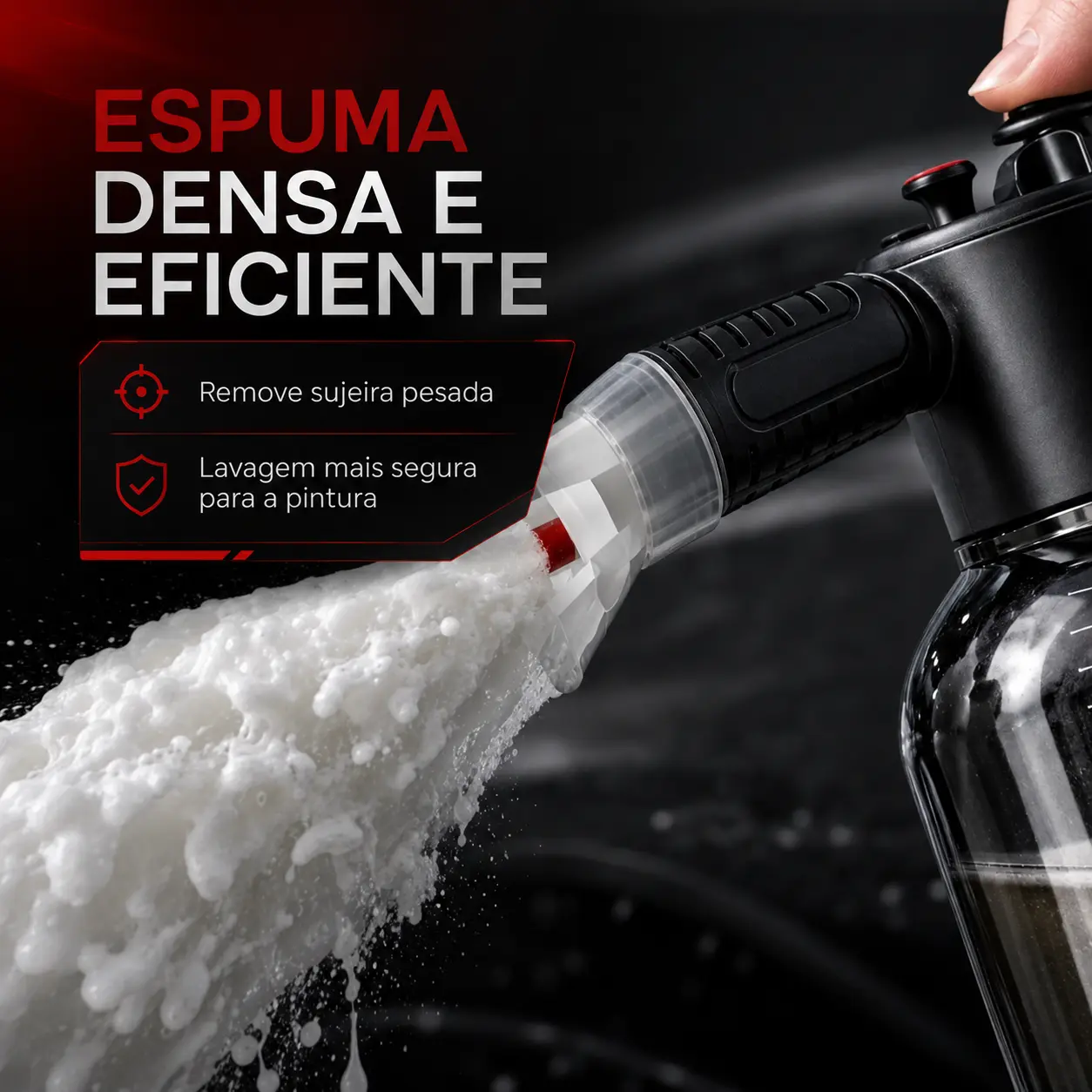 Bico do pulverizador liberando um jato de espuma branca e densa